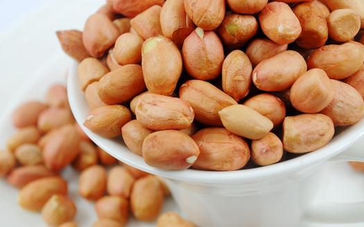 吃花生有哪些禁忌?