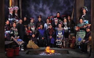 【侗族】侗族的由來簡介_侗族傳統節日_侗族的風俗習慣_侗族服飾 【侗族】侗族的由來簡介_侗族傳統節日_侗族的風俗習慣_侗族服飾