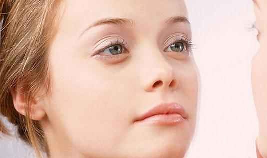 毛孔粗大怎么辦?教你如何細致毛孔