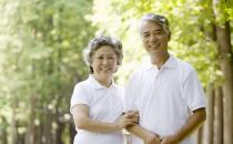 老年人甩甩腿也能延緩衰老？