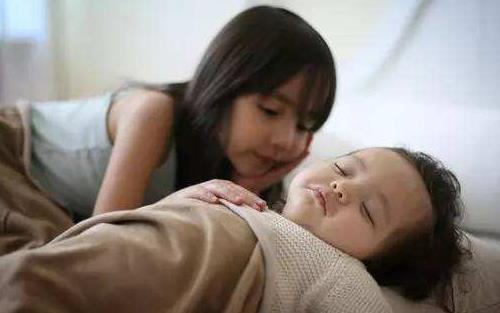 不良睡姿會帶來什么危害?