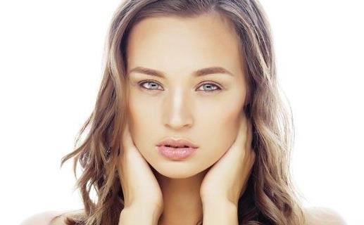 脖子上長(zhǎng)青春痘的原因