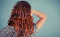 頭發干枯毛躁該怎么辦