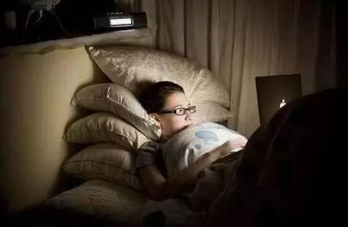 常熬夜會給你帶來這些危害!