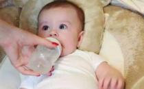 母乳當斷則斷 斷奶太晚寶寶易發生齲齒