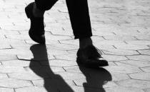 從走路姿勢發(fā)現(xiàn)身體疾病