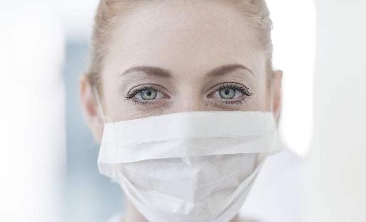 冬季戴口罩的三個注意事項