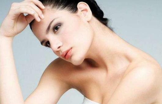 嘴角紋是如何產生的?如何消除嘴角紋