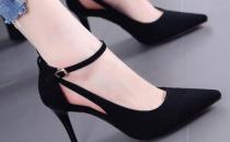 ?高跟鞋易導致女性不孕