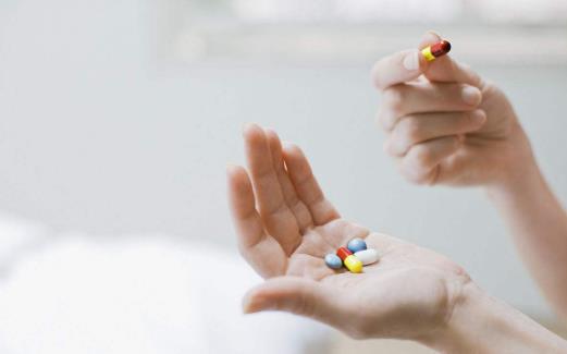 為什么連續服藥需要間隔4-6小時?