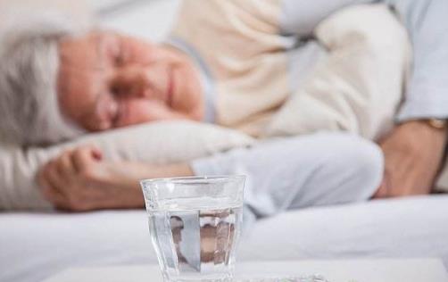 老年人睡眠時間短是怎么回事
