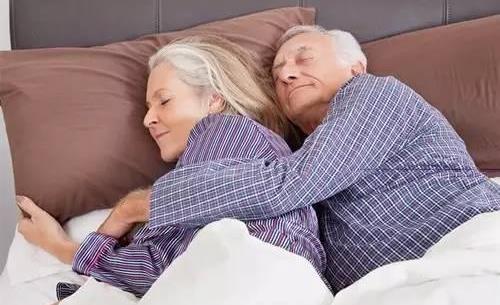 老年人睡眠時間短是怎么回事