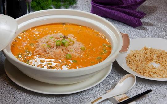 吃湯泡飯也要注意細嚼慢咽!