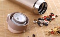 喝水保溫杯選購(gòu)小技巧 保溫杯日常五種飲品不能裝