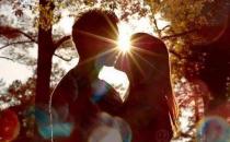 ?女孩子喜歡你會有的五大表現 表情動作透露好感