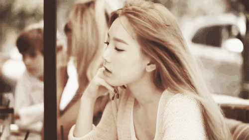 頭發(fā)干枯需要補營養(yǎng)元素 多吃六大食物頭發(fā)健康亮澤