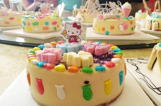 2019女性創(chuàng)業(yè)開這三種店：童裝店花店和蛋糕烘焙店