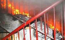 高樓發生火災逃生要點 消防員教你是跑還是不跑