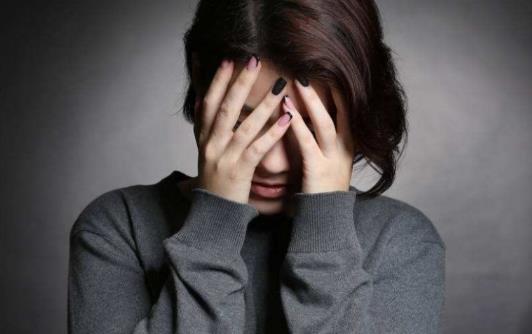 失眠睡不著怎么辦?專家:那就試試六字訣,六個(gè)字簡(jiǎn)單易