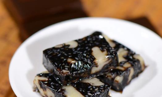 補血圣藥阿膠糕營養豐富 常年堅持服用效果最佳