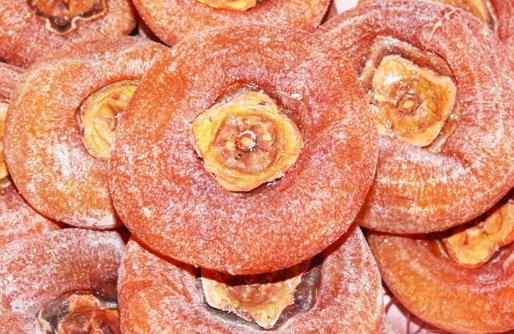 甜美綿柔的柿餅好吃又營養 但是吃柿餅時這些要注意