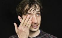 那些被風(fēng)吹進眼里的異物 為何最后都消失的無影無蹤