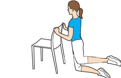 伸伸腰就能解乏 白領必學的椅子操