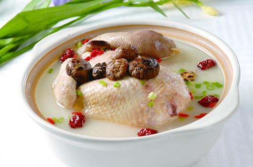 春季潤肺湯女人要常喝 快來學(xué)學(xué)潤肺湯的做法