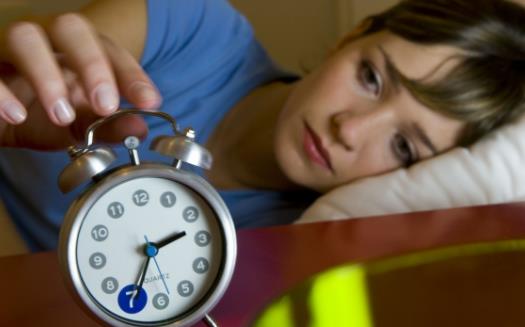 頭發(fā)干枯是氣血不足 試試這些改善身體狀況