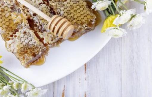 蜂蜜水的功效與作用 關于喝蜂蜜水的小常識