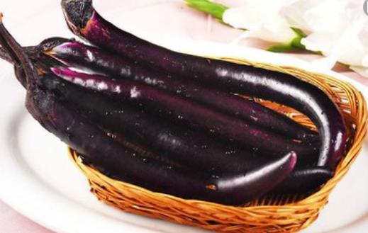 茄子不但營養好 其果實茄蒂和茄子根都可藥用