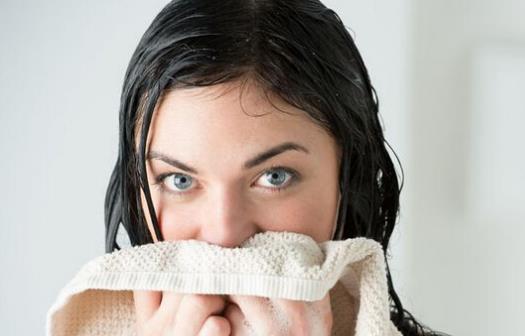 女性夜里睡覺出汗是體質(zhì)問題 解決出汗的小妙招