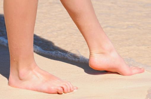 腳底冰涼的人該如何去調(diào)理 