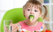寶寶不能吃大人飯 2歲寶寶飲食注意事項