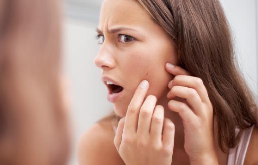 驚!愛夾腿的女人這里竟會扭曲