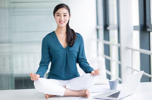 驚!愛夾腿的女人這里竟會扭曲