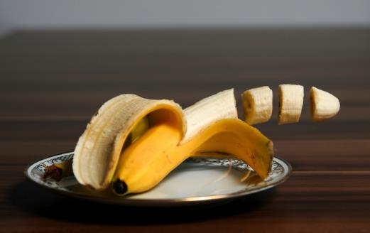 香蕉皮有非常高的營養成份 香蕉皮的神奇小妙用