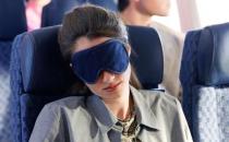 吃對東西竟然能克服時差 搭飛機的健康飲食指南