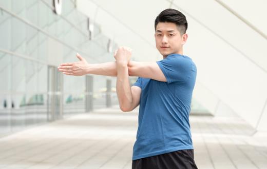 健身前熱身不容易拉傷肌肉 熱身動作推薦