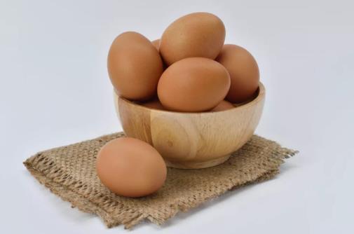 長(zhǎng)期用開(kāi)水沖雞蛋拌白糖吃,對(duì)身體有什么好處