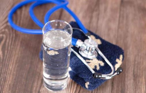 喝水也有很多講究 牢記3個(gè)喝水技巧才養(yǎng)生