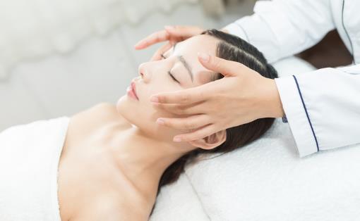 年輕到衰老的視頻展示令人不勝唏噓 究竟如何保養肌膚