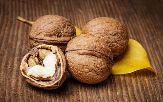 咳嗽不停痛苦不堪 咳嗽時的飲食禁忌