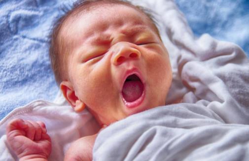 母乳是母親給予嬰兒的特別禮物 母乳喂養(yǎng)注意事項(xiàng)