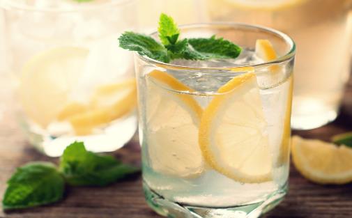 經常吃檸檬水,4個好處會顯現!美女最該吃,但很多人用錯