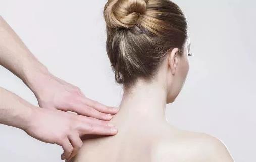 不經(jīng)常運動肩背酸痛 預防肩背酸痛的方法