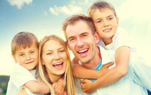 父母關(guān)系對(duì)孩子性格有影響 父母上崗也需資格證