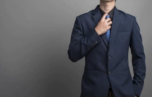 用不到一分鐘,就能打出漂亮的領(lǐng)帶