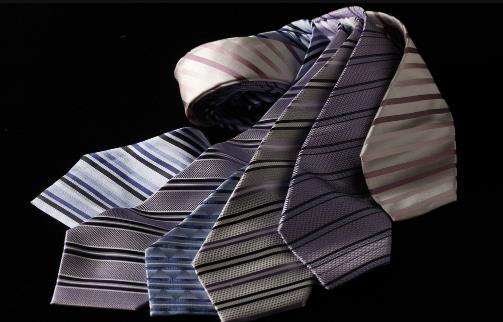 用不到一分鐘,就能打出漂亮的領(lǐng)帶