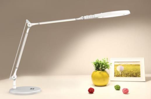 聰明媽咪為孩子挑選靠譜的護眼燈 選擇好臺燈的標準